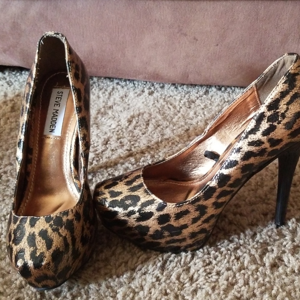Steve Madden Pumps
